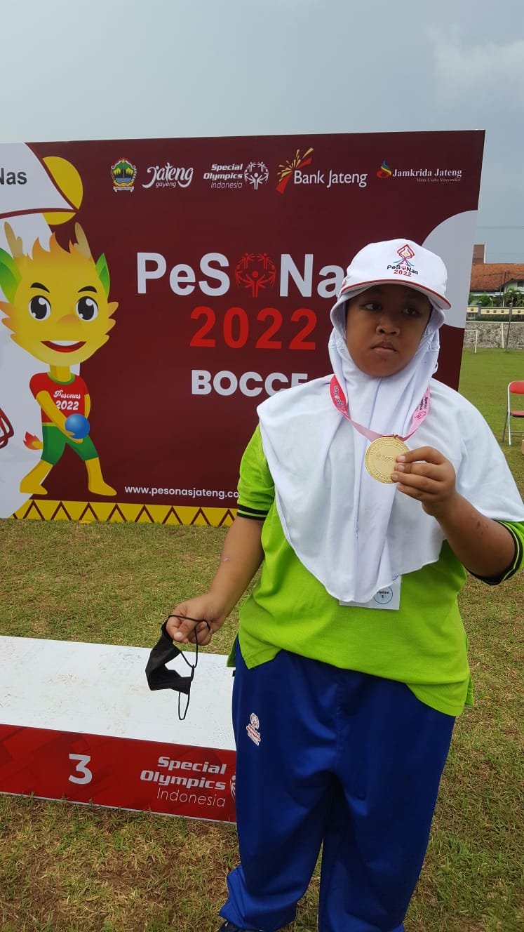 Medali Emas Pertandingan Bocce