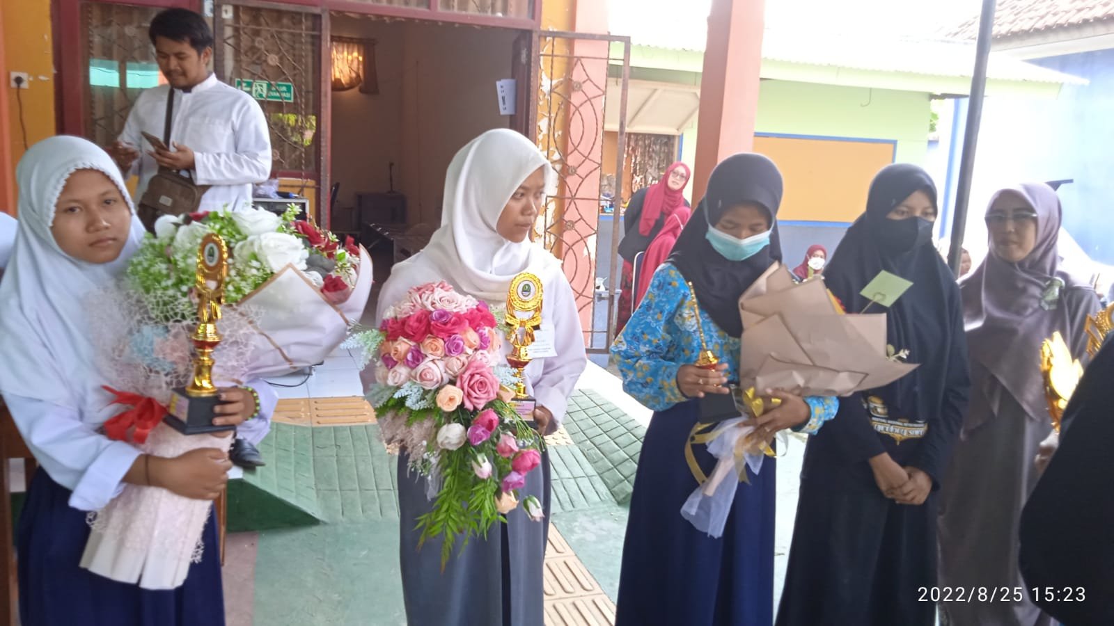 Juara 3 Lomba LKSN Merangkai Bunga