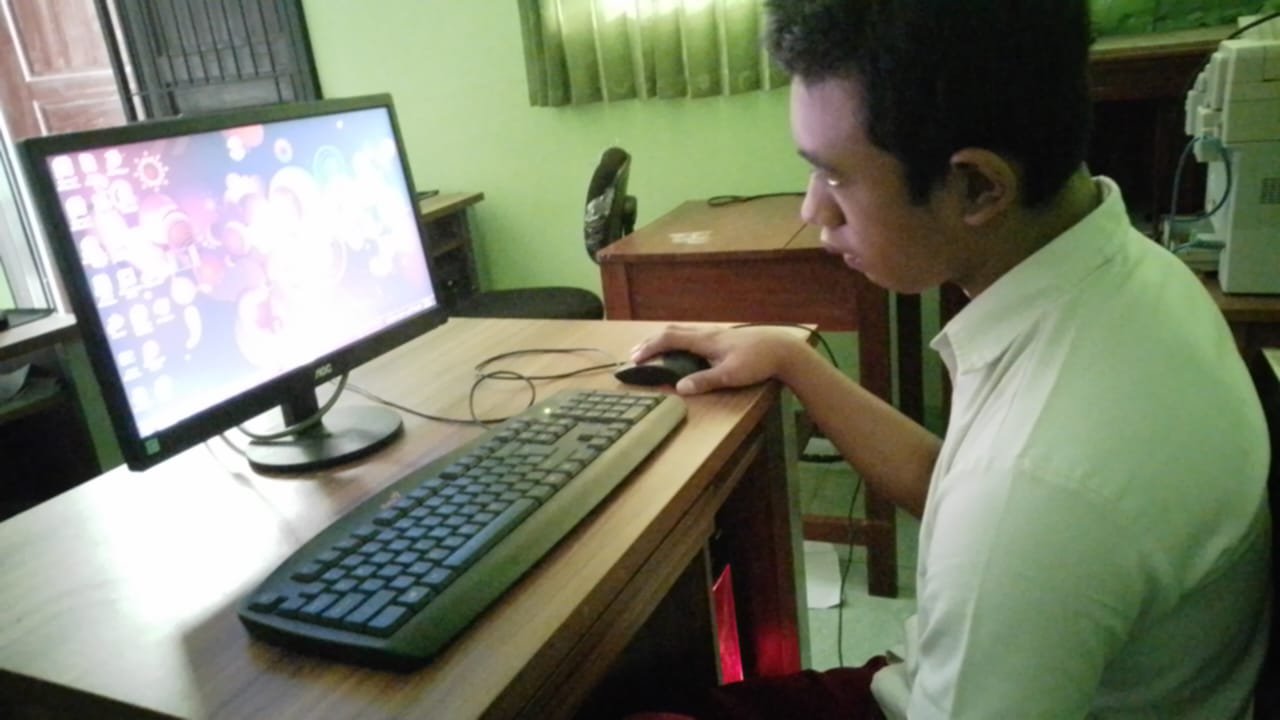 Siswa yang aktif sedang mengikuti kegiatan IT