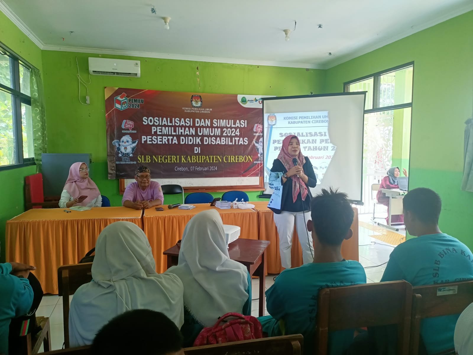 KPU memberikan Pengarahan Kepada Peserta Didik