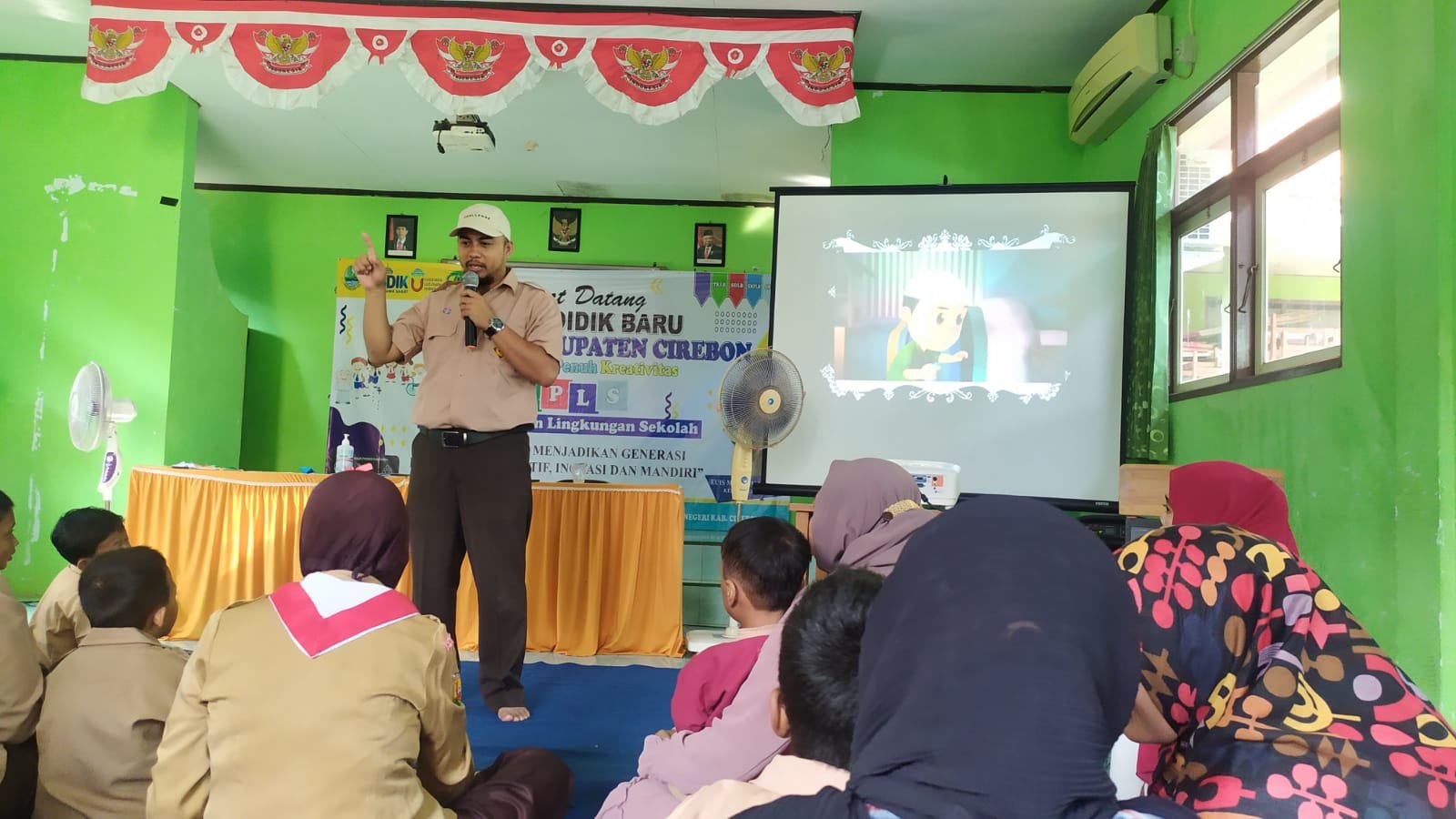 Penyampaian materi yang disampaikan oleh Pak Najmudin