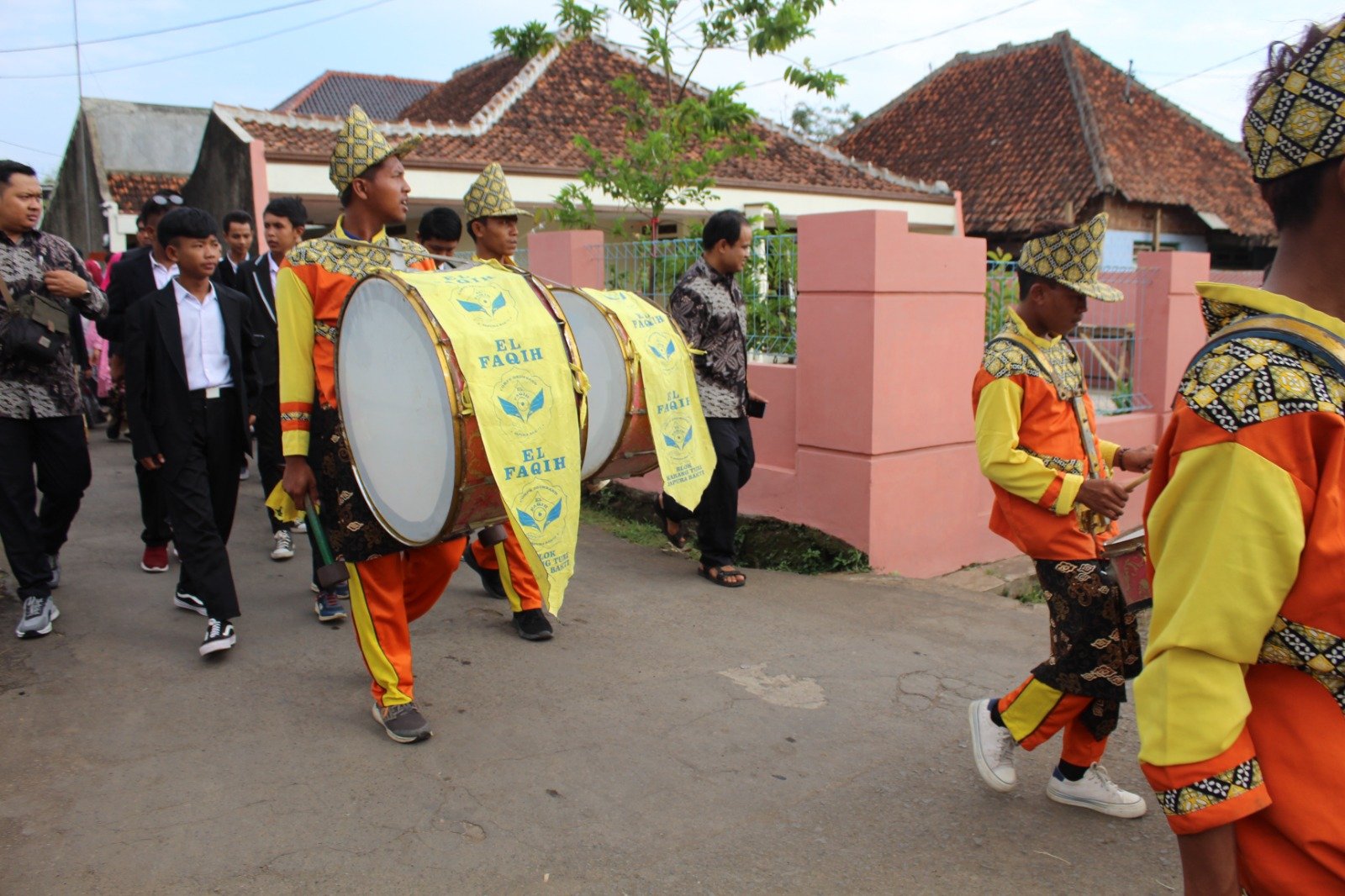 Kegiatan Keliling Marching Band
