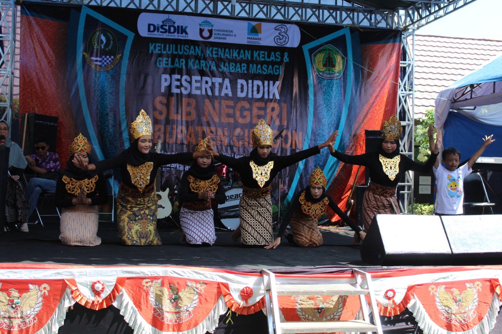 Kegiatan Tari Salman